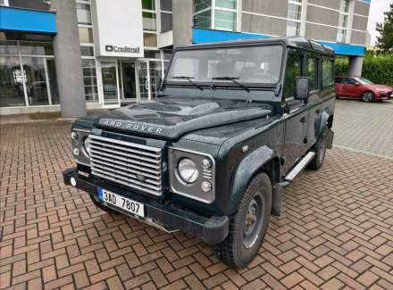 Land Rover - Defender