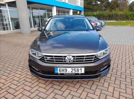 Volkswagen - Passat