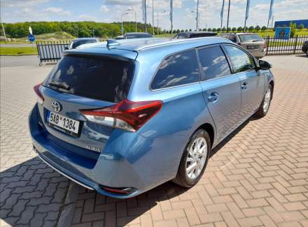 Toyota - Auris