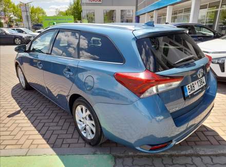 Toyota - Auris
