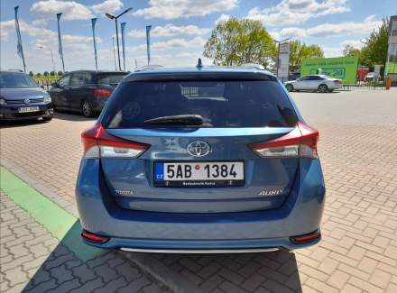 Toyota - Auris