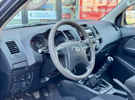 Toyota - Hilux