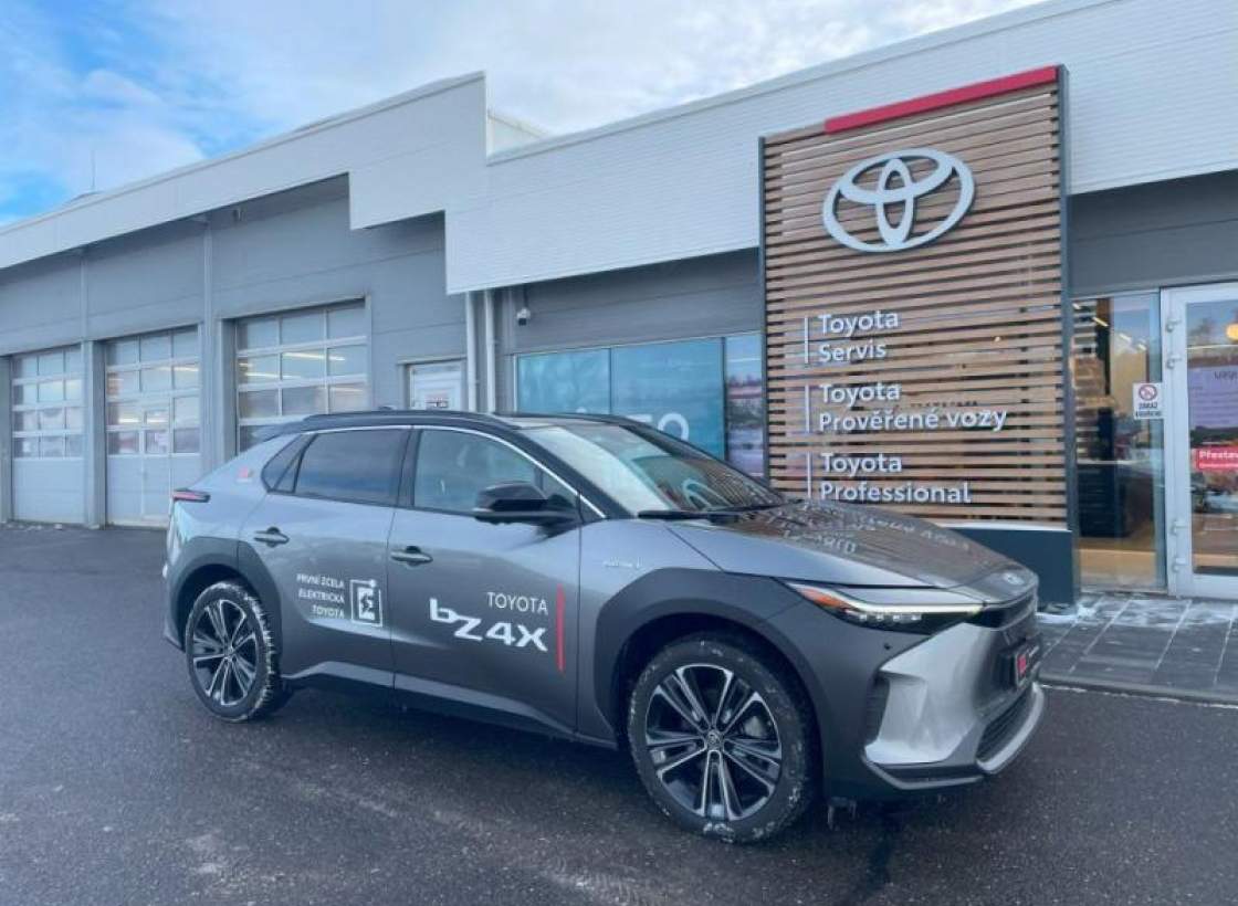 Toyota - bZ4X