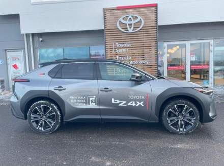 Toyota - bZ4X
