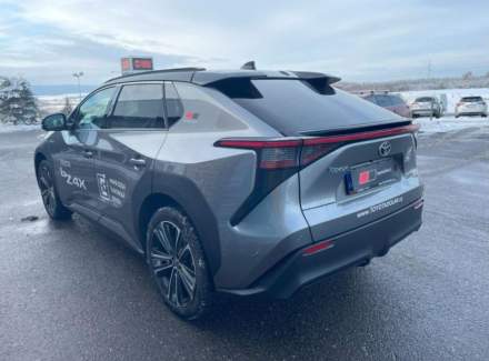Toyota - bZ4X