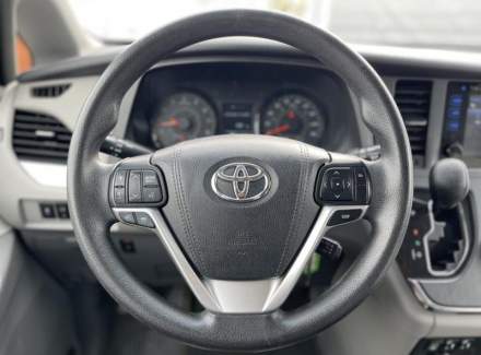Toyota - Sienna