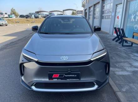 Toyota - bZ4X