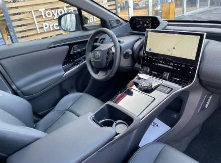 Toyota - bZ4X