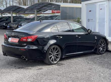 Lexus - IS