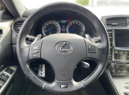 Lexus - IS