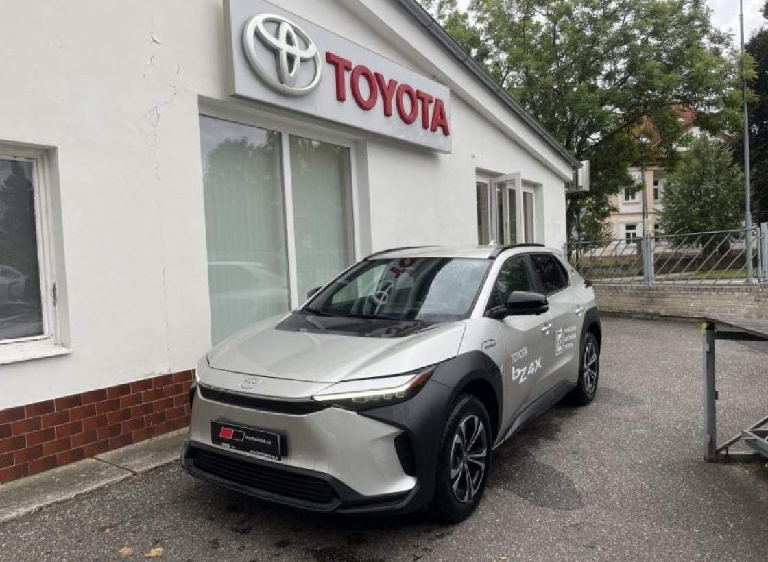 Toyota - bZ4X
