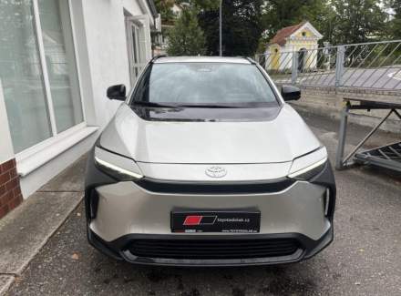 Toyota - bZ4X