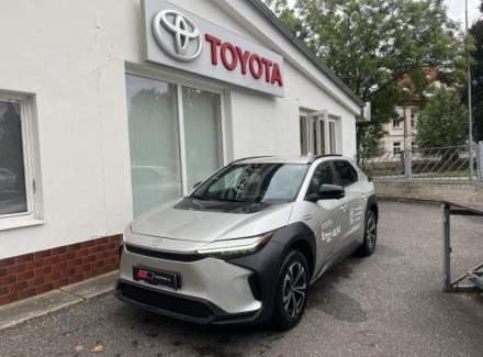 Toyota - bZ4X