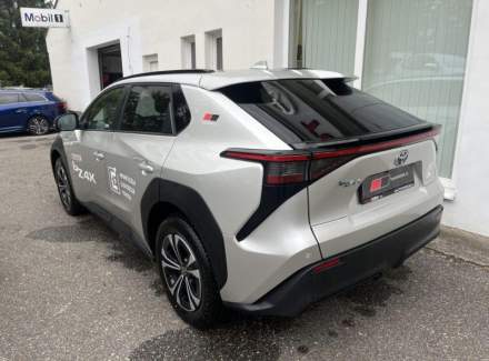 Toyota - bZ4X