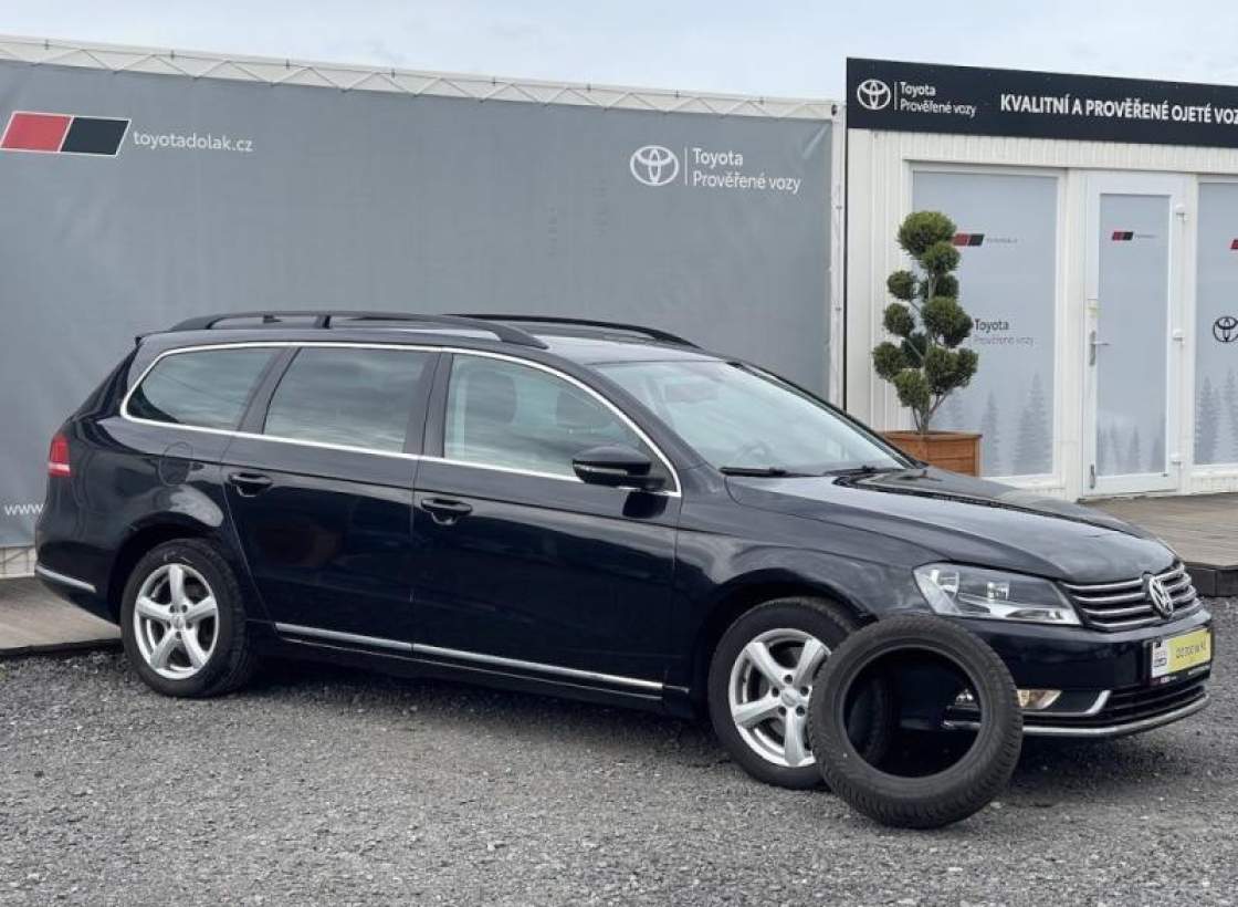 Volkswagen - Passat