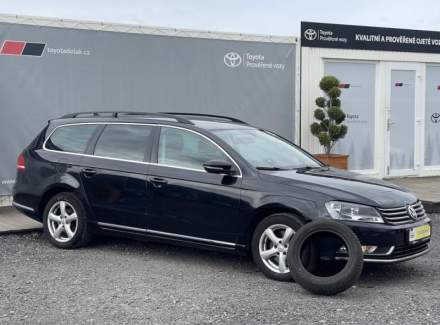 Volkswagen - Passat
