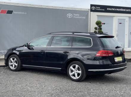 Volkswagen - Passat