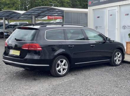 Volkswagen - Passat