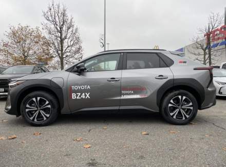 Toyota - bZ4X