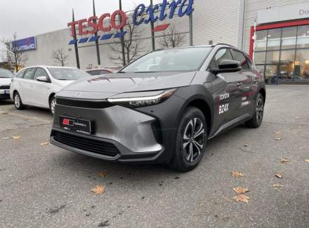 Toyota - bZ4X