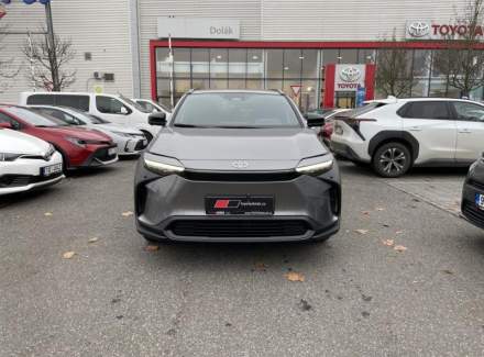 Toyota - bZ4X