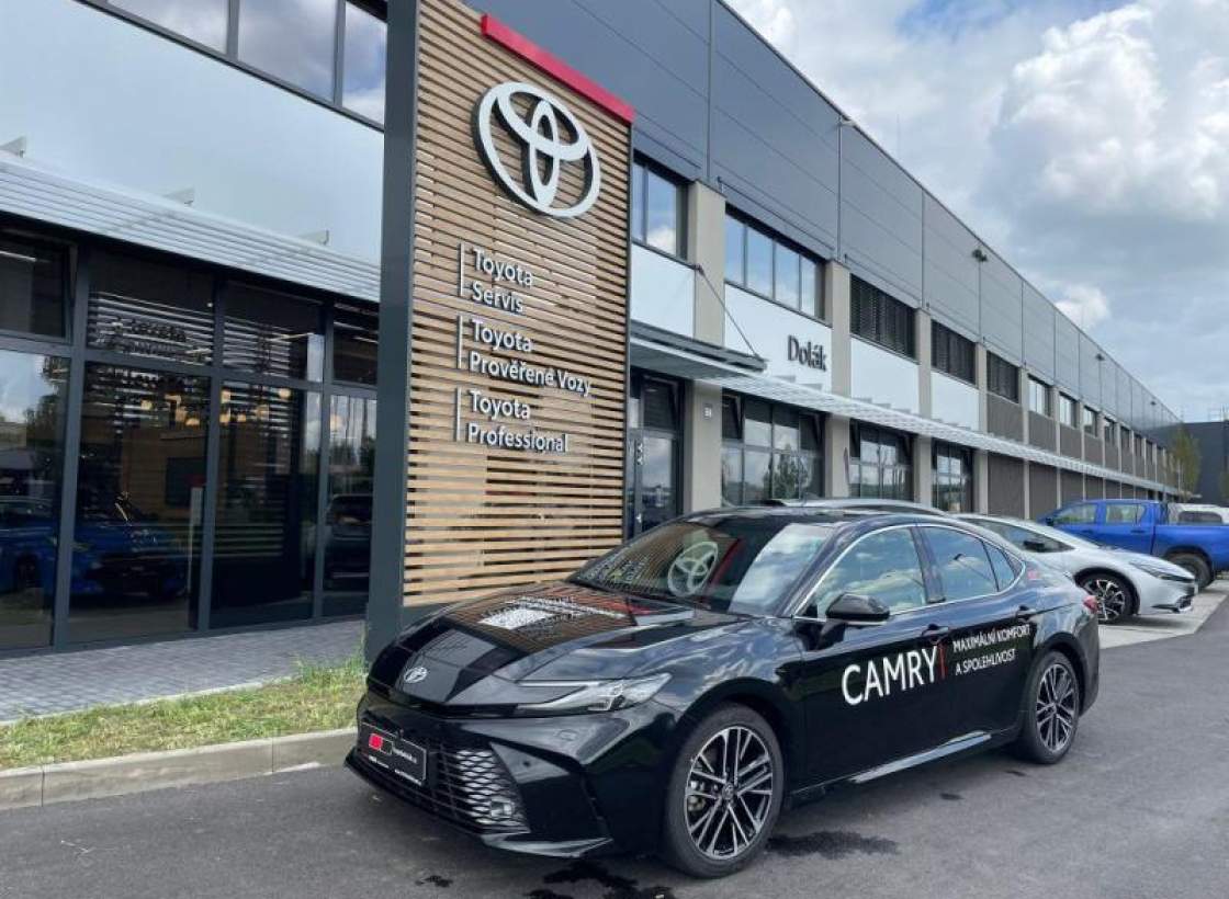 Toyota - Camry