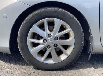 Toyota - Auris