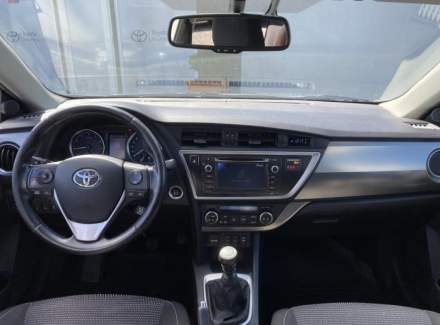 Toyota - Auris