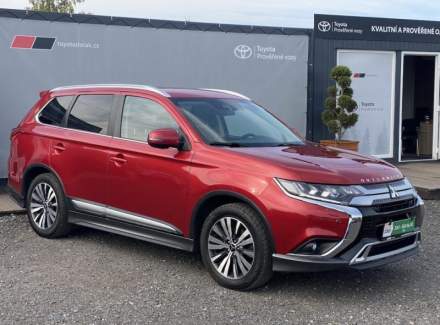 Mitsubishi - Outlander