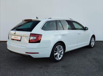 Škoda - Octavia