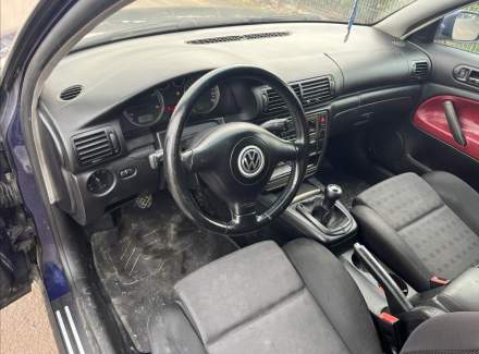 Volkswagen - Passat