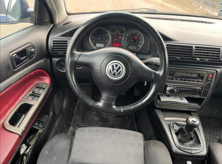 Volkswagen - Passat