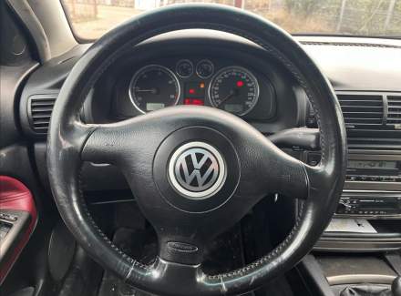 Volkswagen - Passat