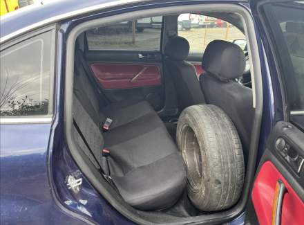 Volkswagen - Passat
