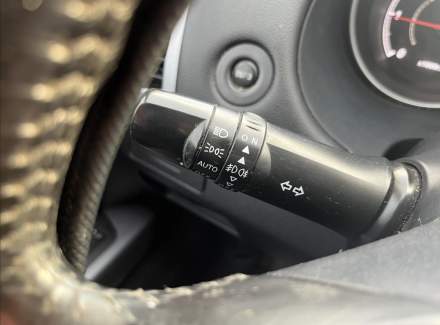 Mitsubishi - Outlander