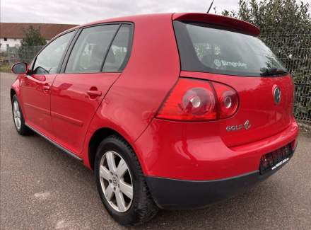 Volkswagen - Golf