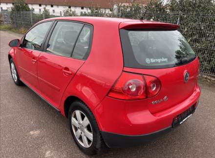 Volkswagen - Golf