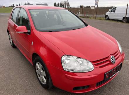 Volkswagen - Golf