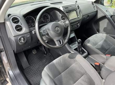 Volkswagen - Tiguan