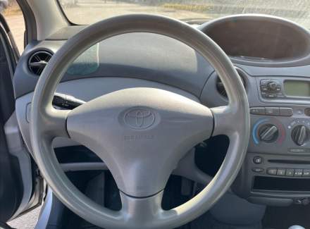 Toyota - Yaris