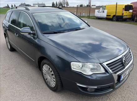 Volkswagen - Passat