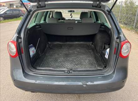 Volkswagen - Passat
