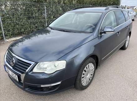 Volkswagen - Passat