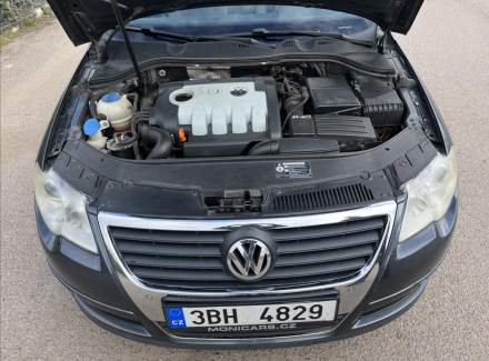 Volkswagen - Passat