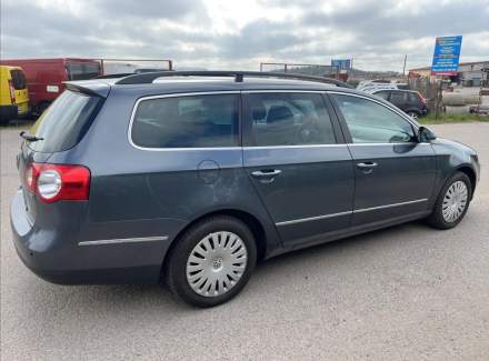 Volkswagen - Passat