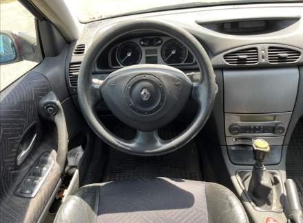 Renault - Laguna