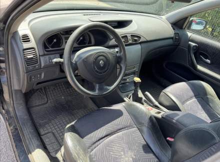 Renault - Laguna