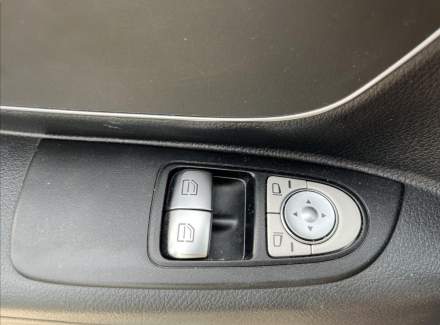 Mercedes-Benz - Vito
