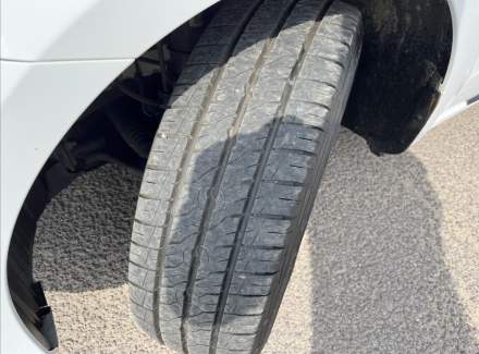 Mercedes-Benz - Vito