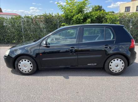 Volkswagen - Golf